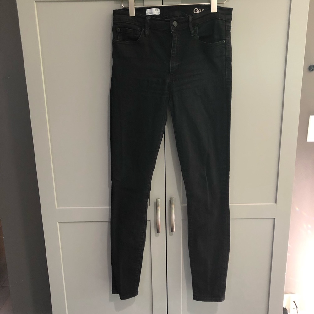 Gap | Faded Black True Skinny Jeans 29R